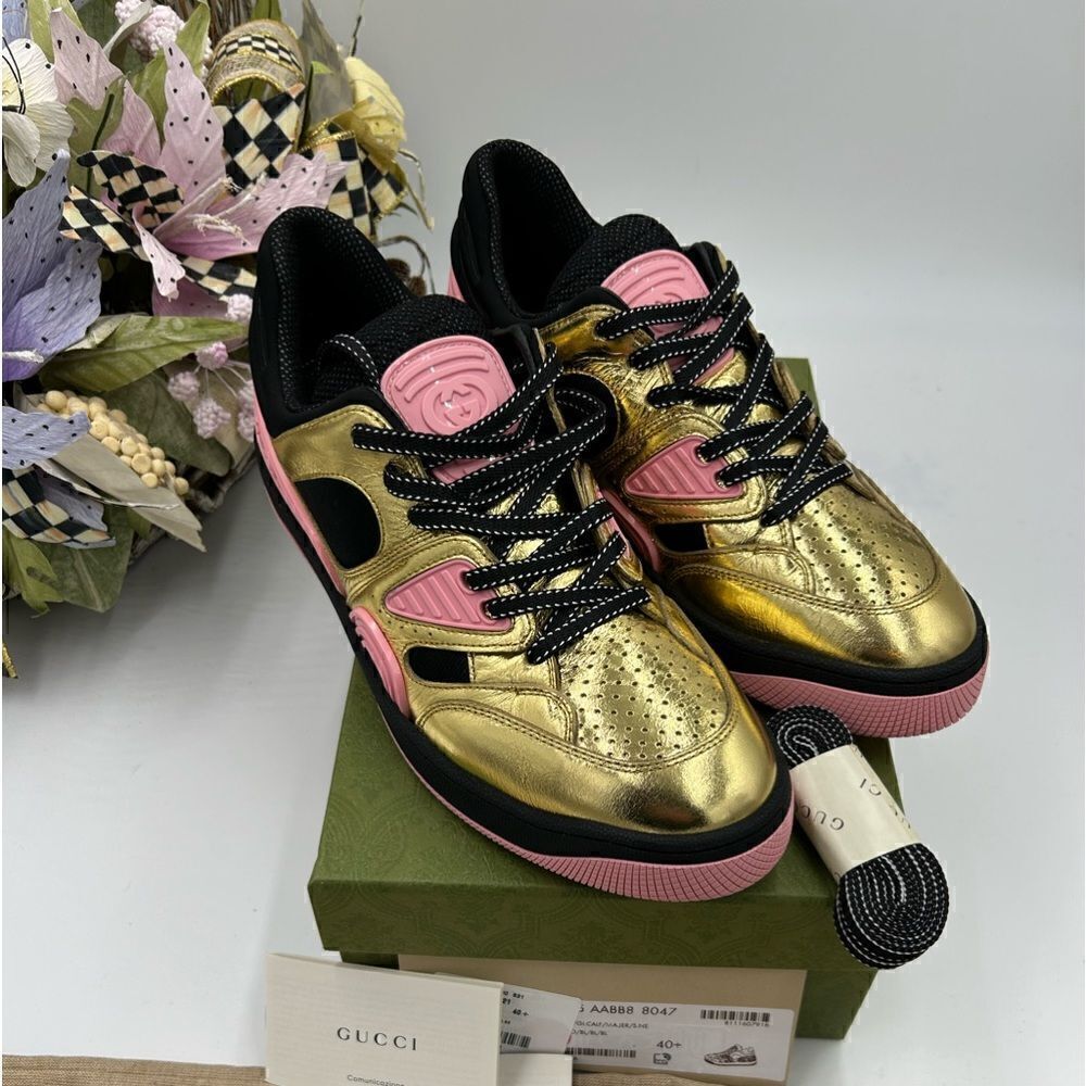 Women’s Gucci basket sneakers size 40.5 made in Italy